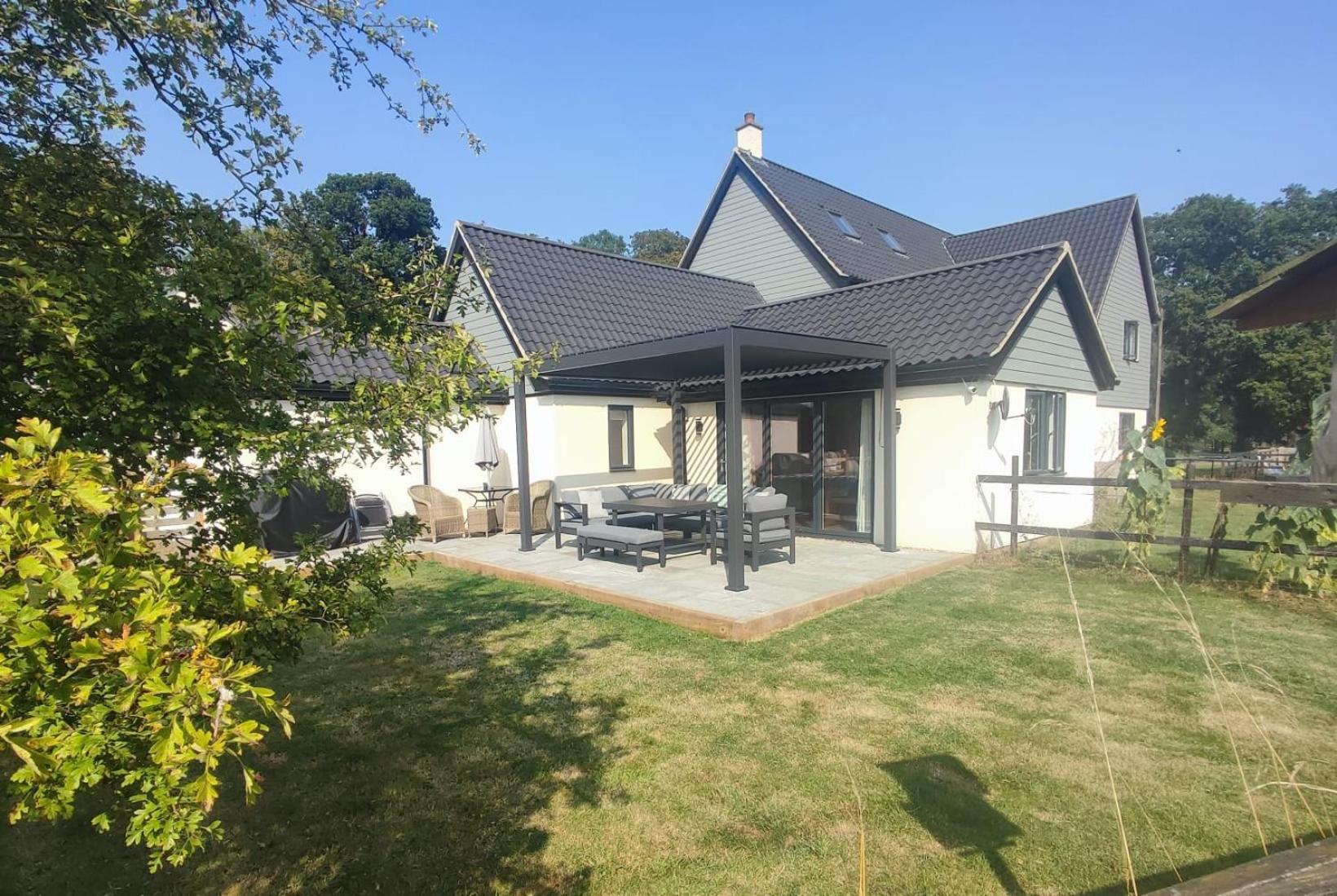 Villa Littleton Farm Barns Saham Toney Esterno foto